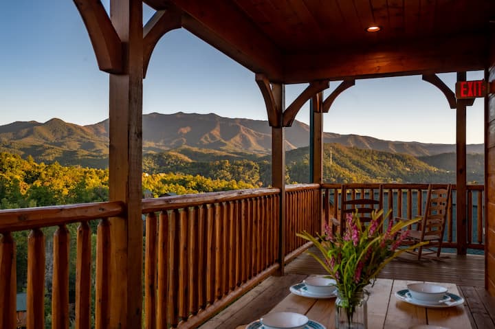 Free Attractions Pvt Pool Arcade Views Sleeps 22. - Gatlinburg, TN