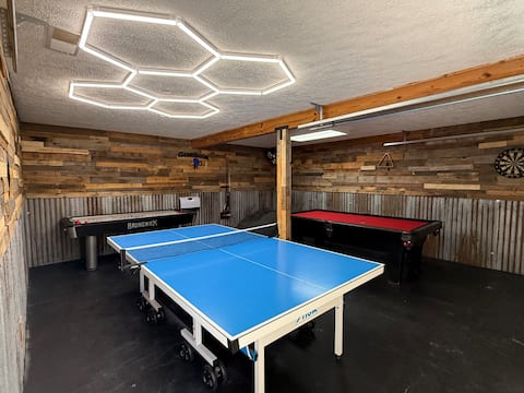 Buffalo River Cabin-privt Pool/Hot Tub/Game Room!