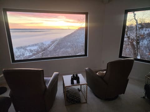 Bluff top home with expansive views