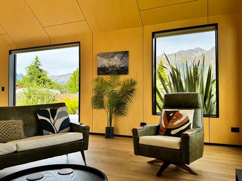 3-Bedroom Glenorchy Getaway