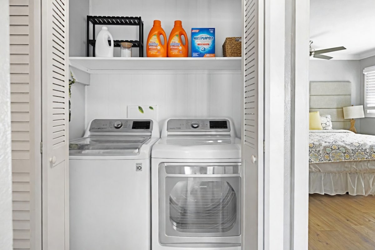Laundry area (1)