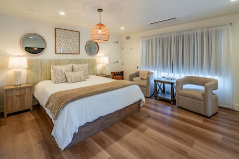 Popular Airbnb listing: Beachy Bungalow in Santa Barbara