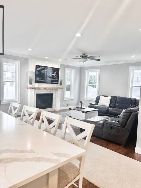 NEW Beach House - 3 blocks to the beach!
