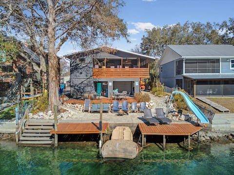 Riverfront Escape on the Weeki Wachee with Kayaks