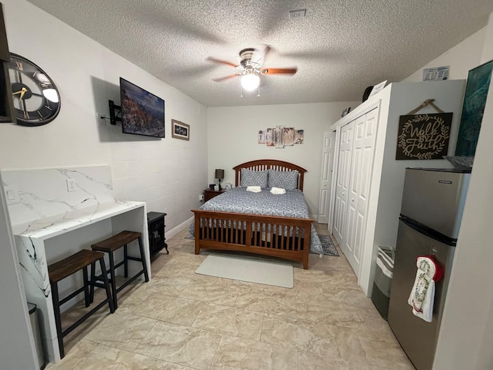 #32 Pinellas Park In-law Suite