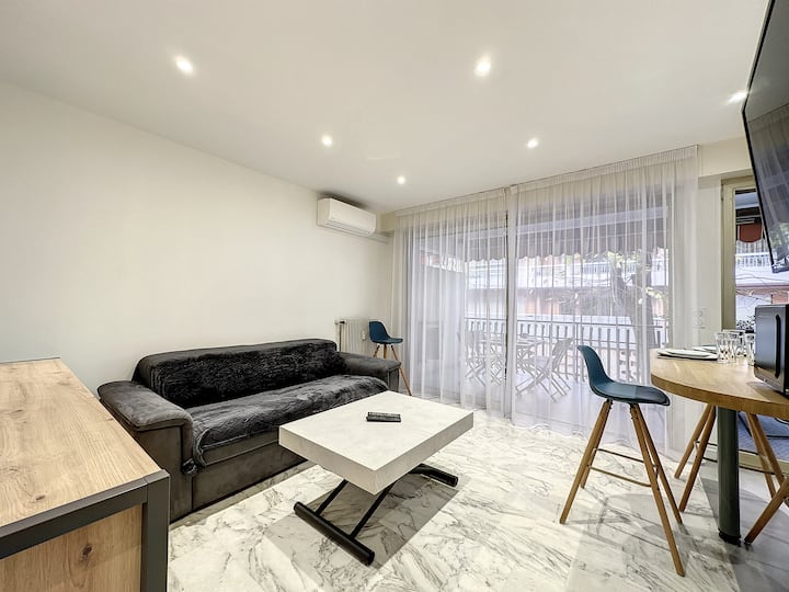 Coup De Cœur -Studio Rénové 4 Couchages - Terrasse - Juan-les-Pins