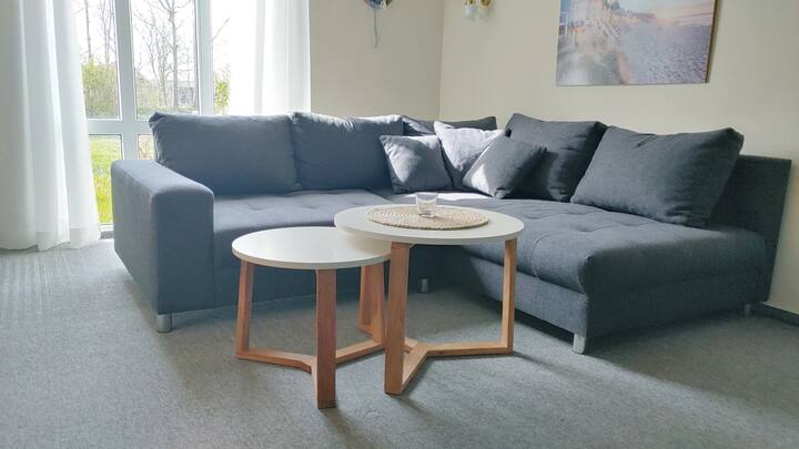Kleines Ferienhaus Mit Viel Platz Rundherum. - Husum