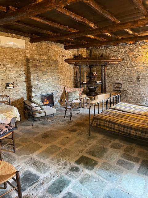 Press/studio with garden! Air conditioning & heating