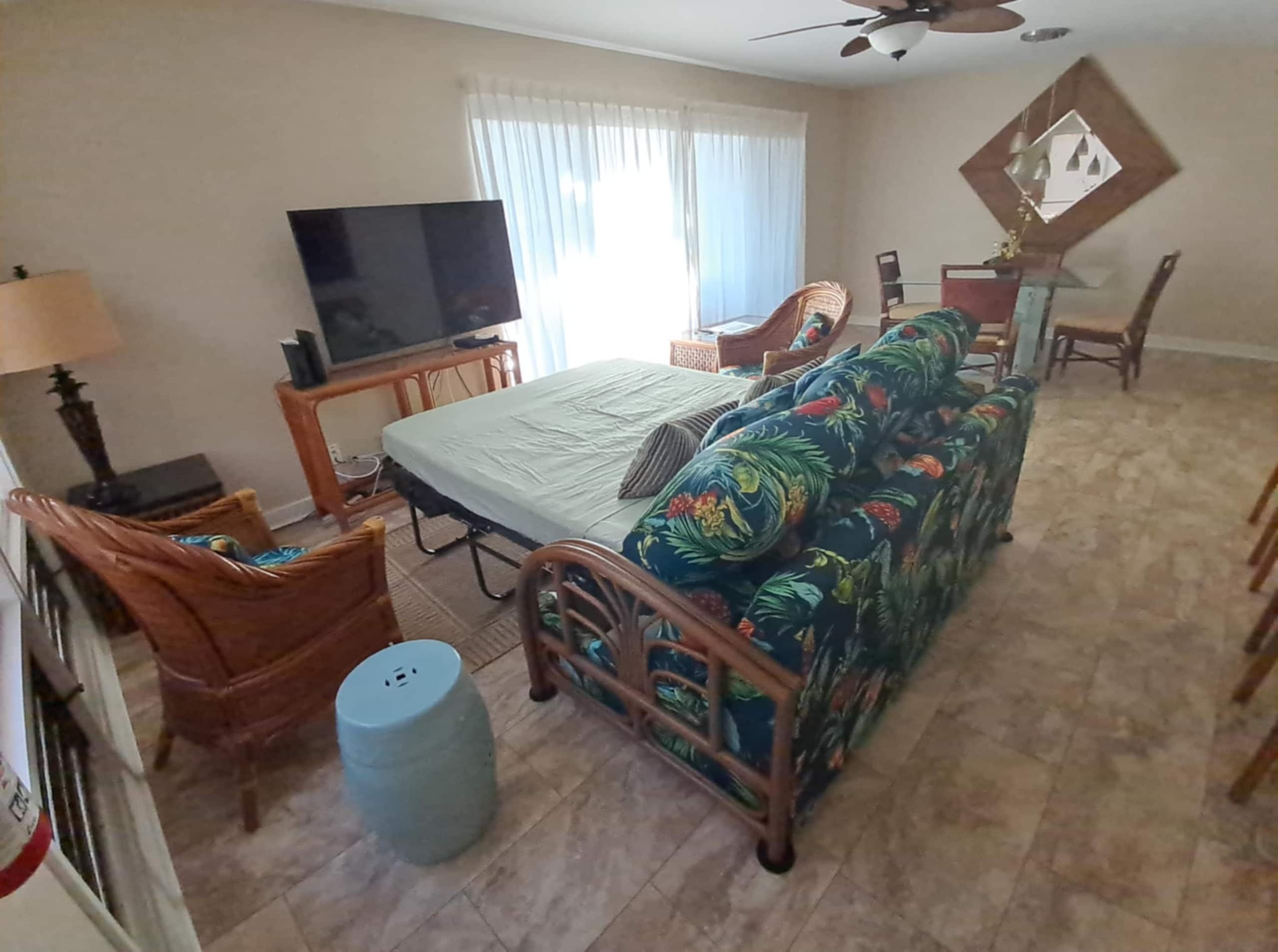 Condo in Kailua-Kona · ★4.92 · 1 bedroom · 2 beds · 2 baths - Image 5
