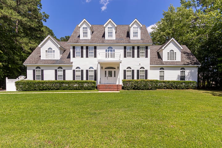 Spacious Home - 4 bedrooms & 3 full bathrooms.