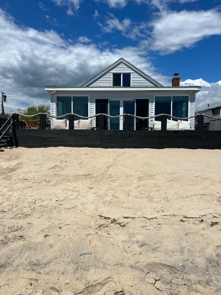 Oceanfront Sleeps 12~ Linens inc 3 Bedrooms~2 Bath