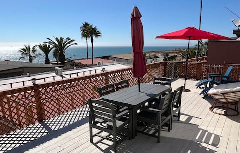 Ocean view and walk to beach or Lobster Village!