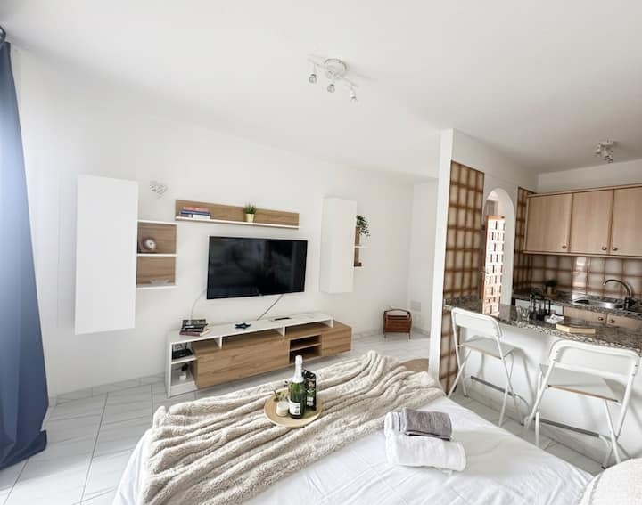 Summerland Paradise • By Deihu Experiences - Los Cristianos
