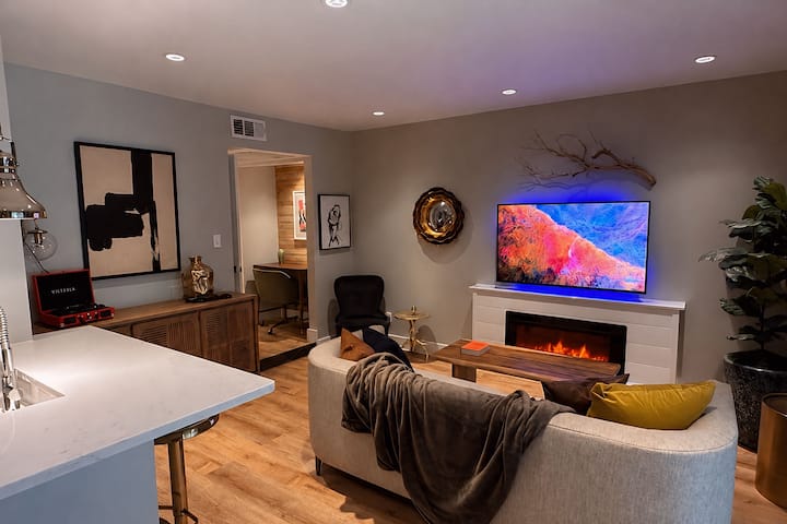 Modern 1br + Private Yard | Highland Park Border - Dallas, TX
