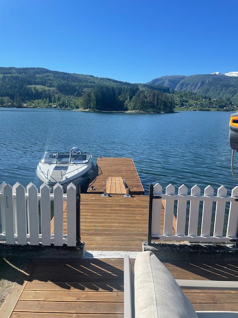 Cozy appartment by the Fjord