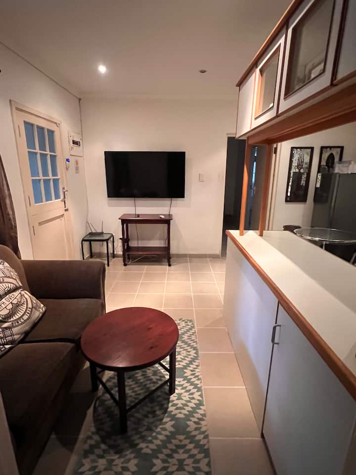 Snug 2 Bedroom Guesthouse - Durban