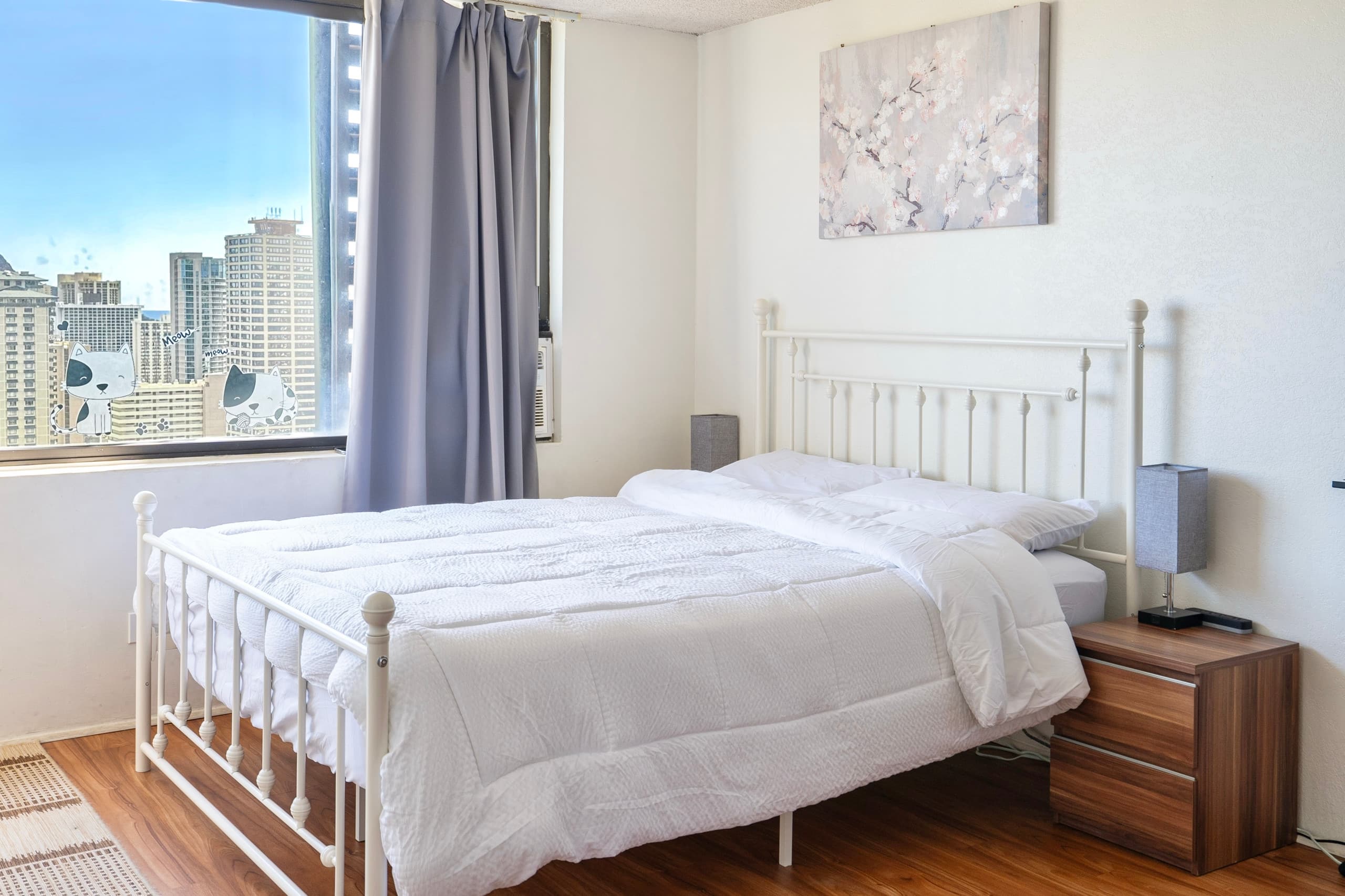 Condo in Honolulu · ★4.84 · Studio · 1 bed · 1 private bath - Image 20