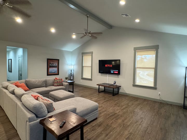 371-acre Ranch Retreat | Pond, Atv Trails - Centerville, TX