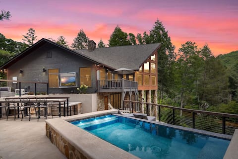 Toccoa Riverside Retreat ~ 45 Acres on the River!