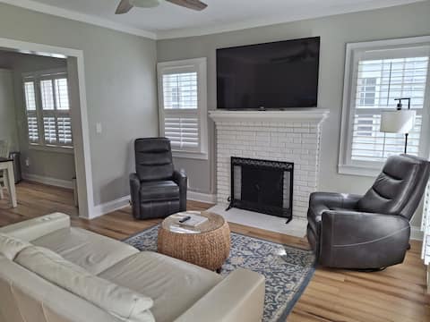 Top performing Airbnb: Avondale Retreat - Private Home with Heated Pool in Avondale