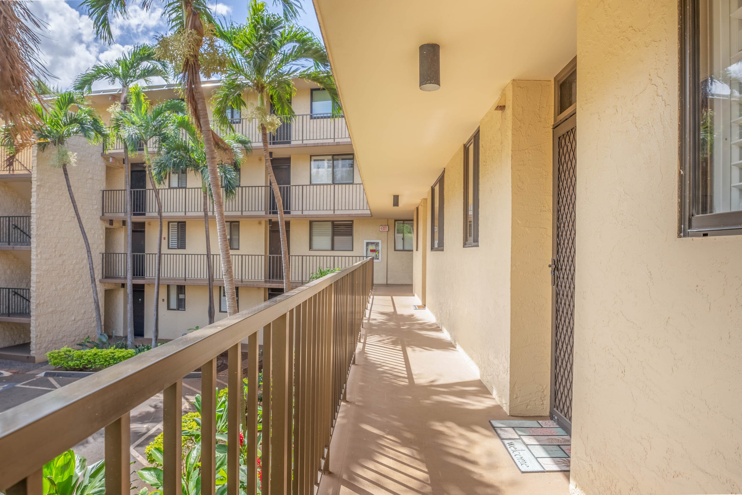 Condo in Wailuku · ★4.83 · 2 bedrooms · 4 beds · 2 private baths - Image 30