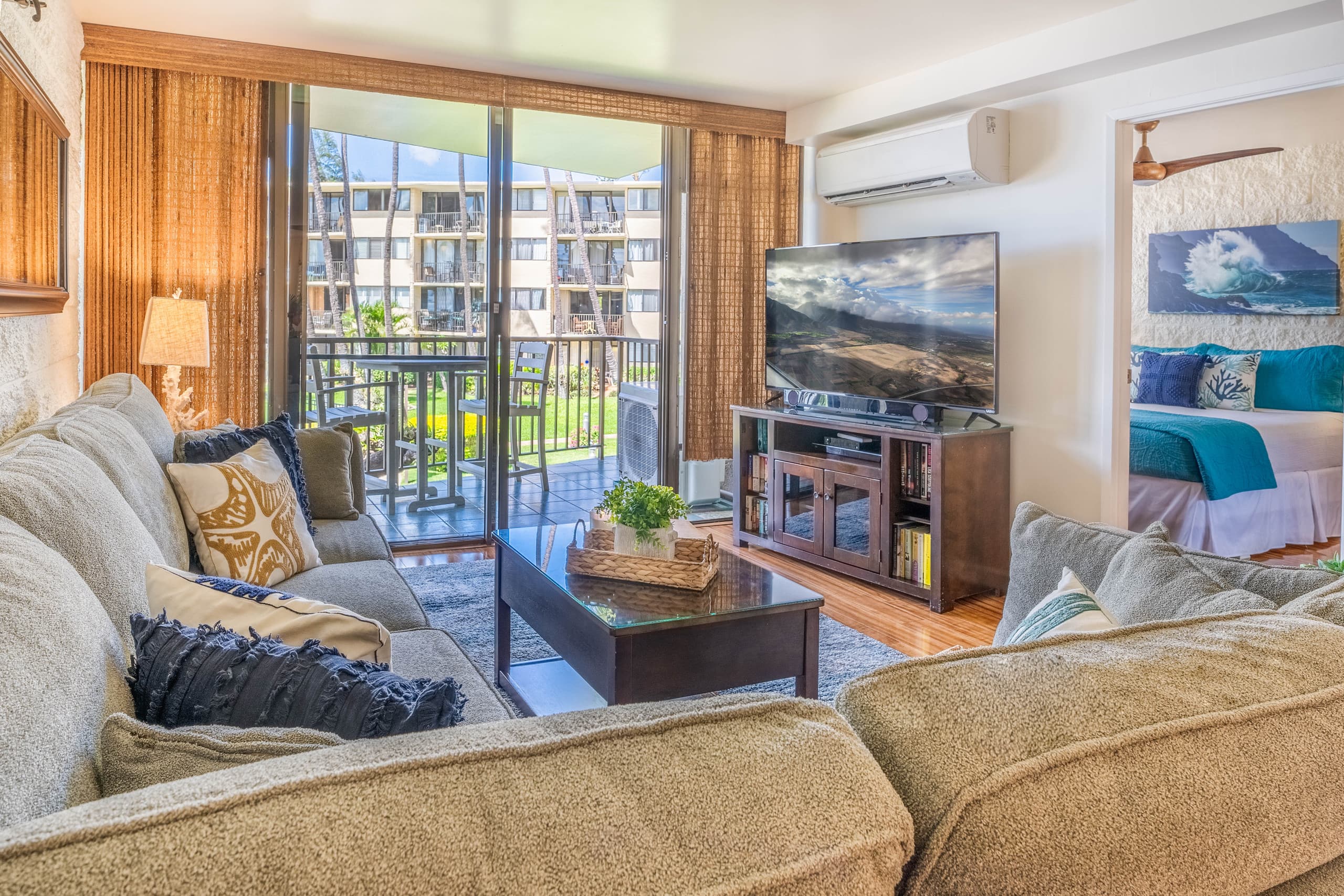 Condo in Wailuku · ★4.83 · 2 bedrooms · 4 beds · 2 private baths - Image 2