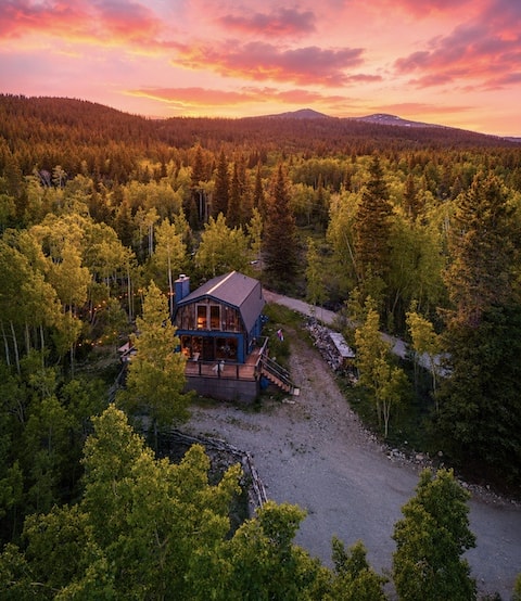 Private Cabin near Breck, Hot Tub, 5 Ac, Fireplace