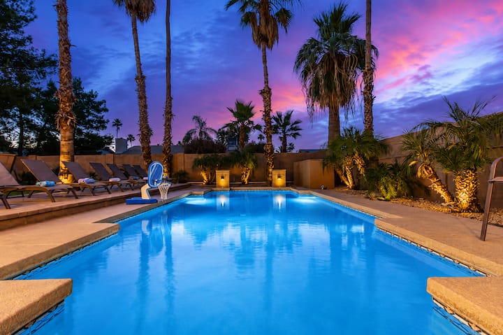 Scottsdalestays 8br-sleep 26-million+ Theater-pool