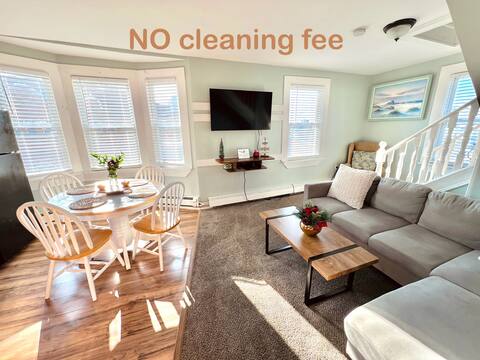 Lovely 3 Bdrm 2 Bath Apt, 1 block From The Beach!