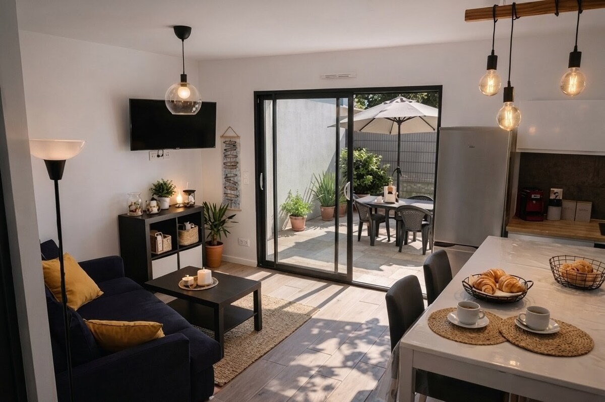 Top performing Airbnb: Beach within walking distance, 35 m² 2-bedroom apartment with garden and parking in Labenne