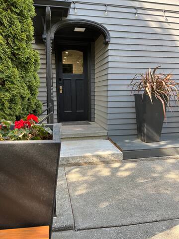 The Del-Ritz gallery image 4