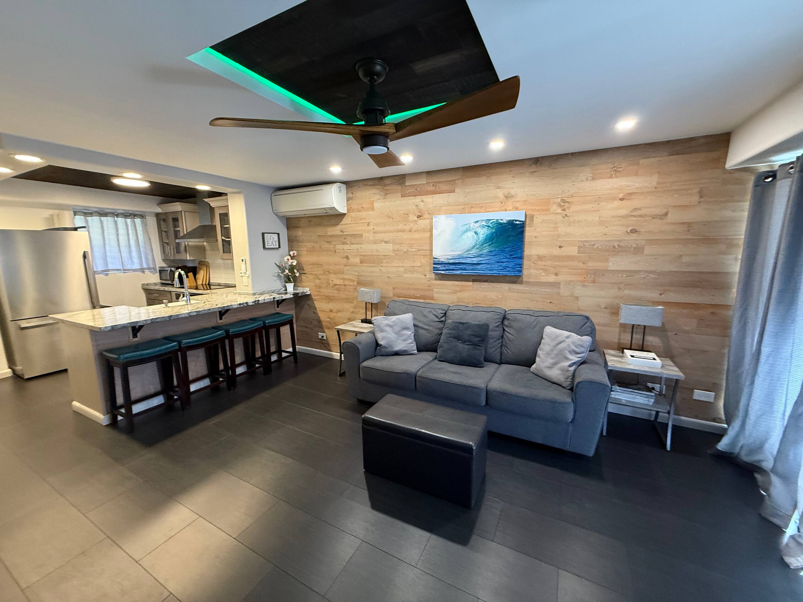 Condo in Honolulu · ★4.86 · 2 bedrooms · 3 beds · 1 private bath - Image 59