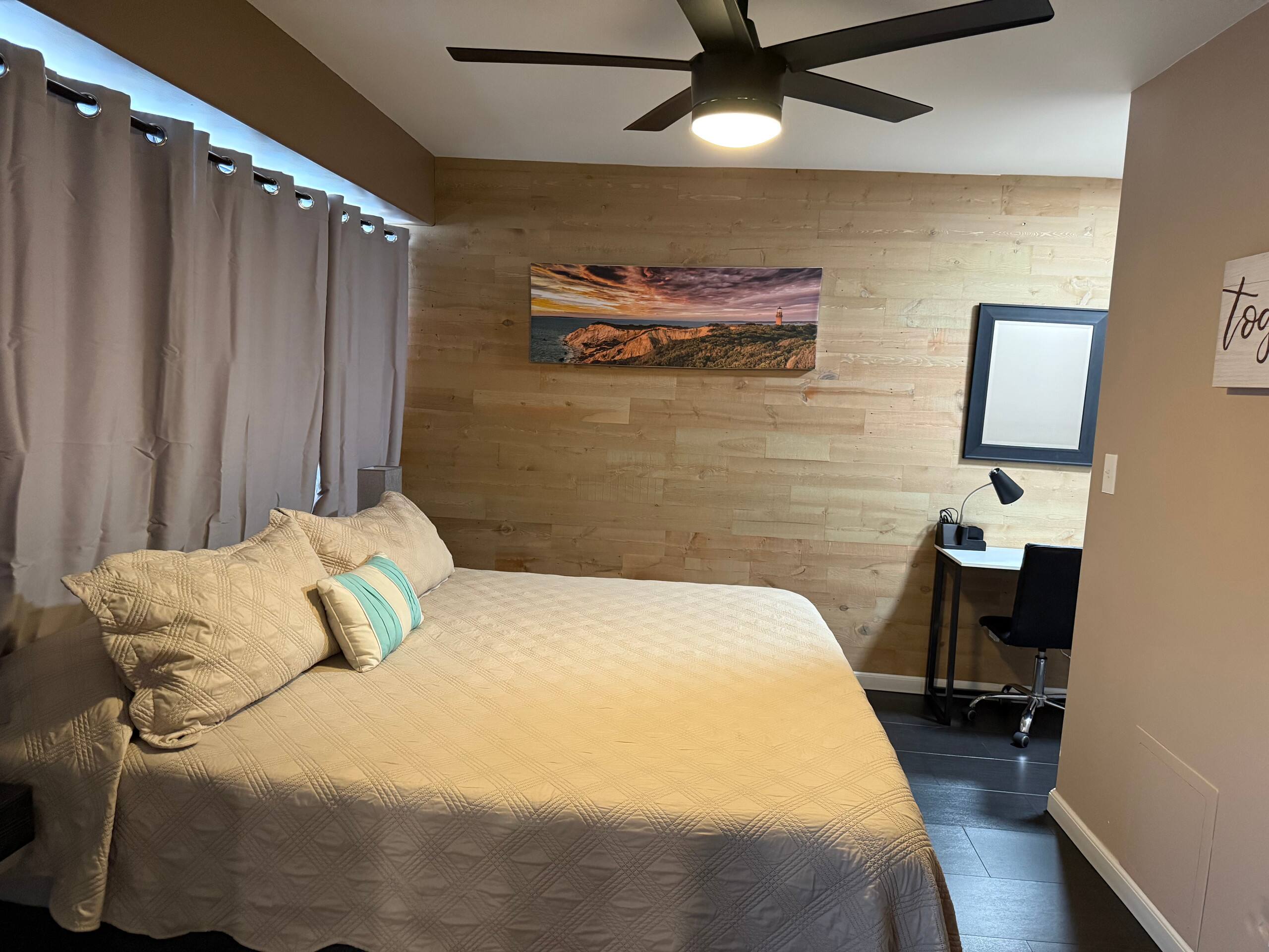 Condo in Honolulu · ★4.86 · 2 bedrooms · 3 beds · 1 private bath - Image 45