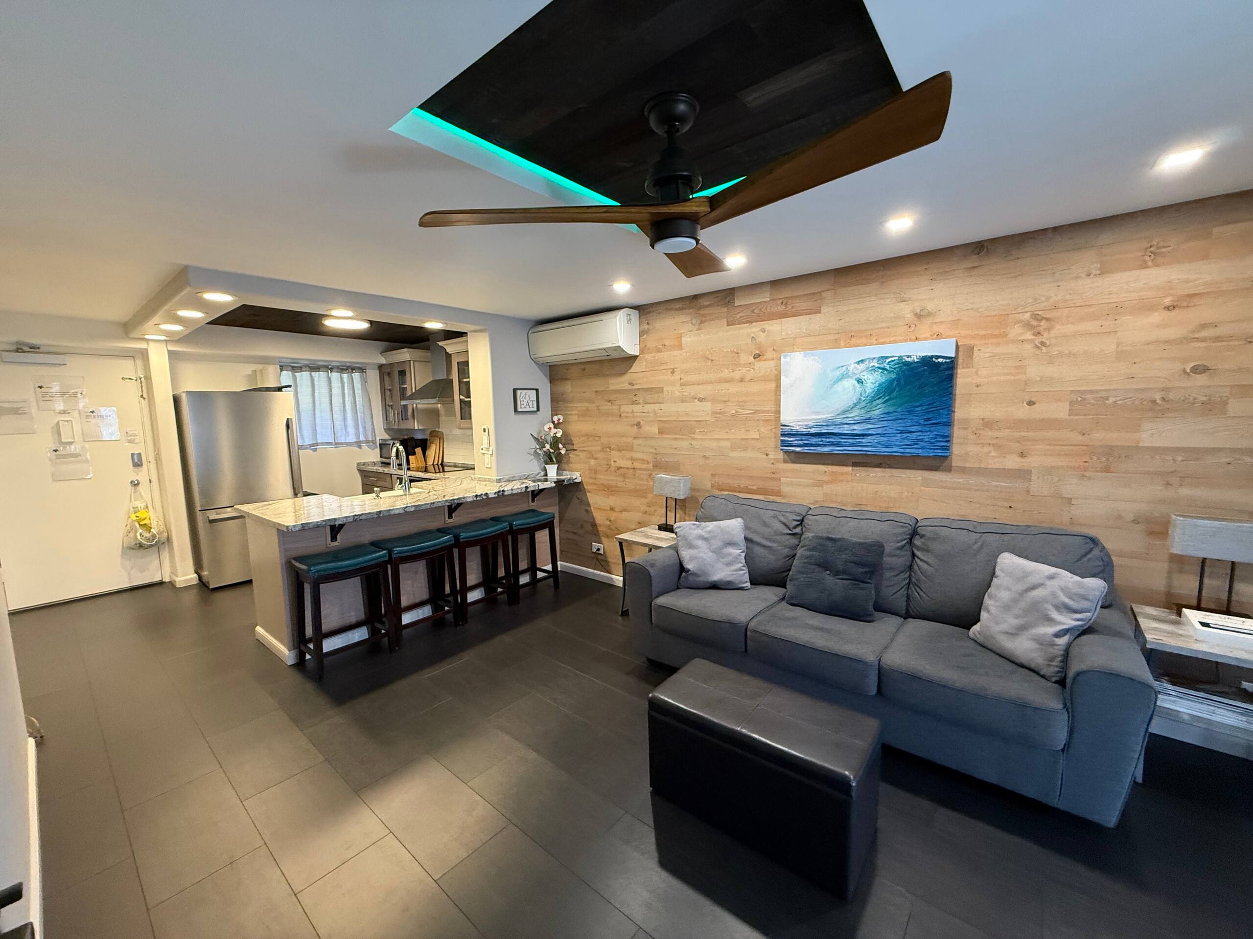 Condo in Honolulu · ★4.86 · 2 bedrooms · 3 beds · 1 private bath - Image 56