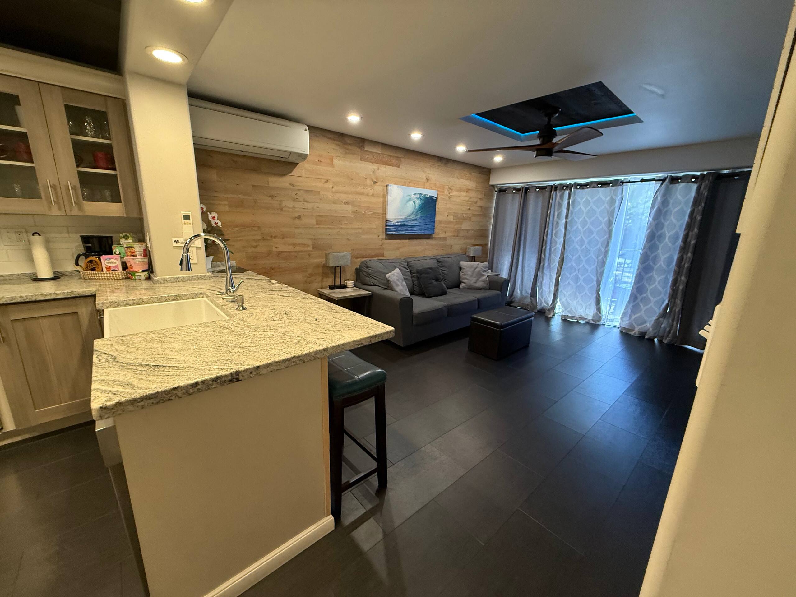Condo in Honolulu · ★4.86 · 2 bedrooms · 3 beds · 1 private bath - Image 66