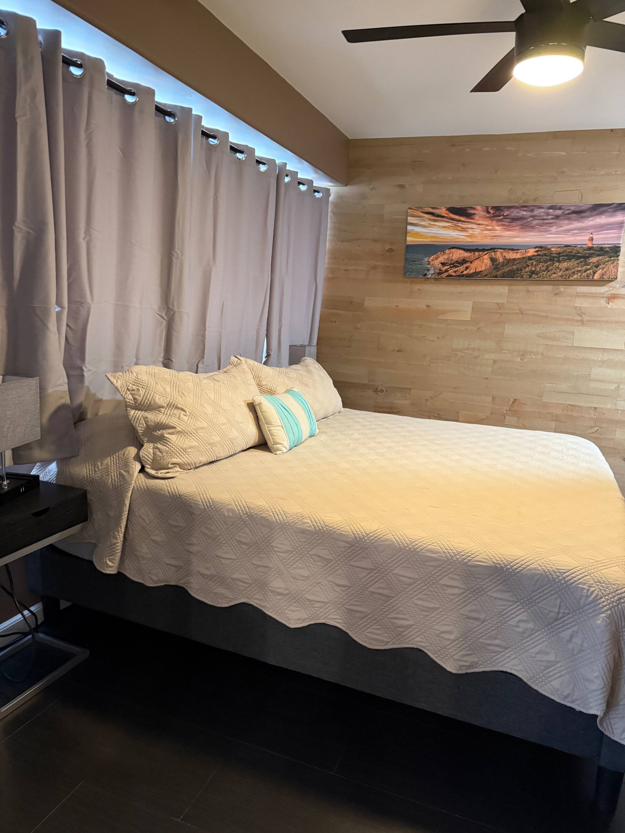 Condo in Honolulu · ★4.86 · 2 bedrooms · 3 beds · 1 private bath - Image 31