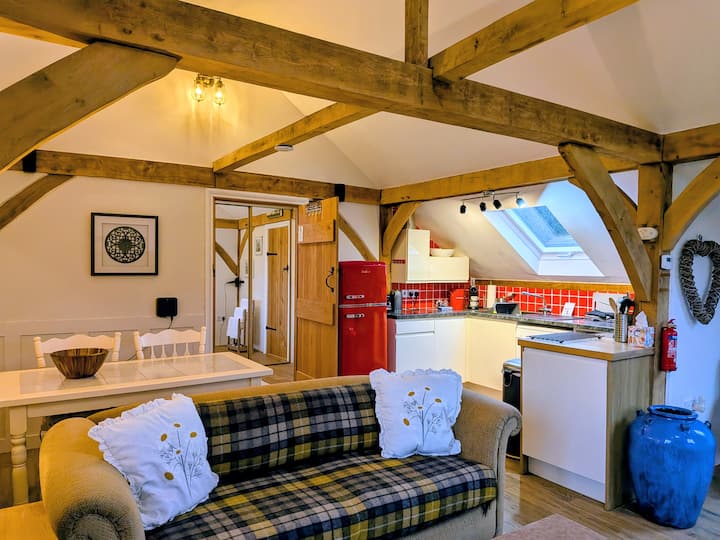 Romantic Retreat, Private Hot Tub
Nr Diddly Squat - Oxfordshire