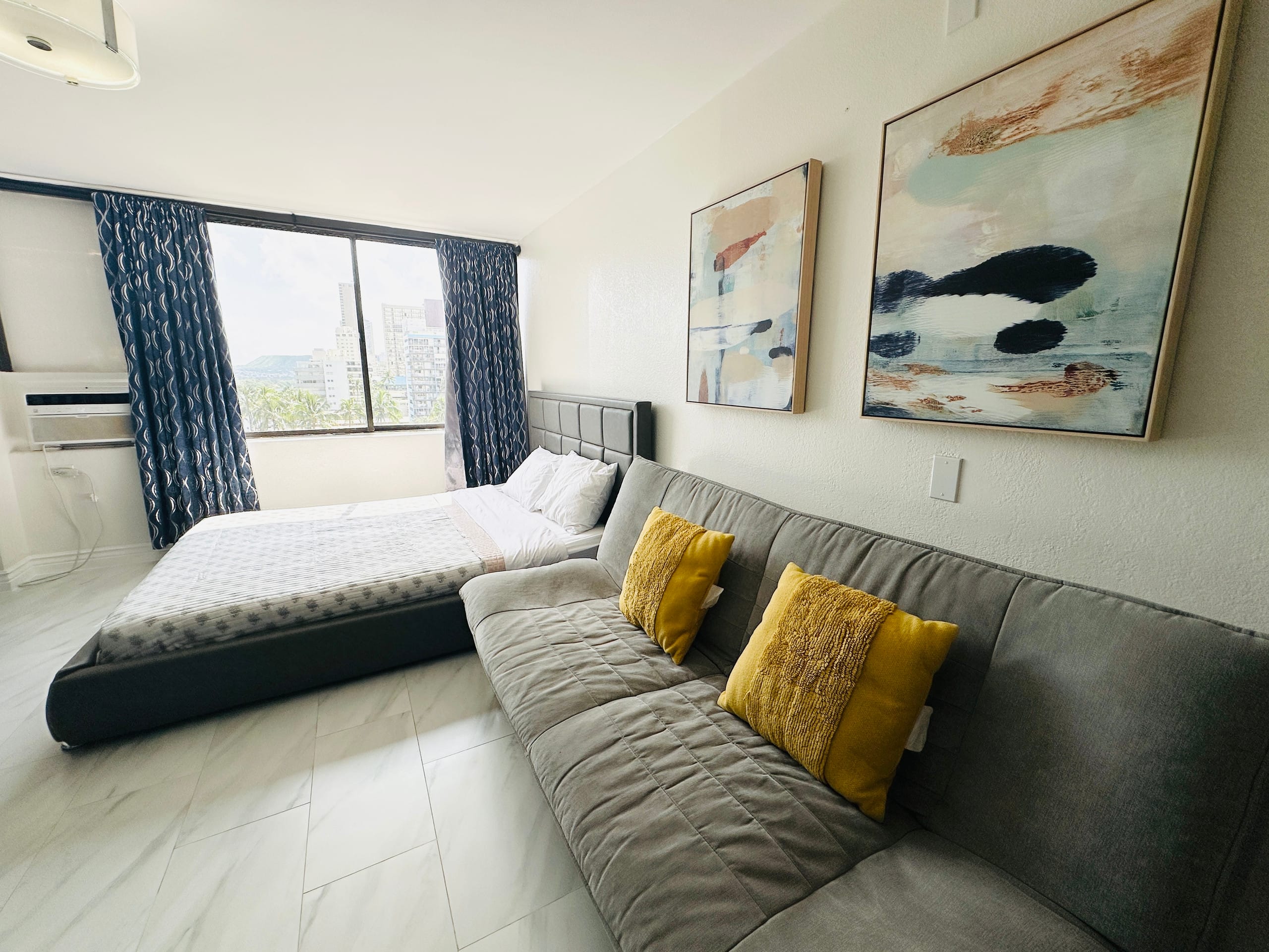Condo in Honolulu · ★4.63 · Studio · 1 bed · 1 bath - Image 13