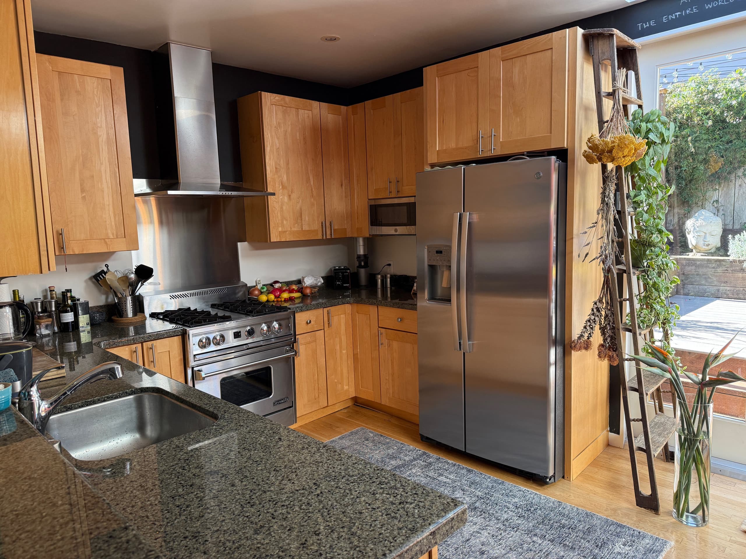 Home in San Francisco · ★5.0 · 2 bedrooms · 2 beds · 2 baths - Image 7
