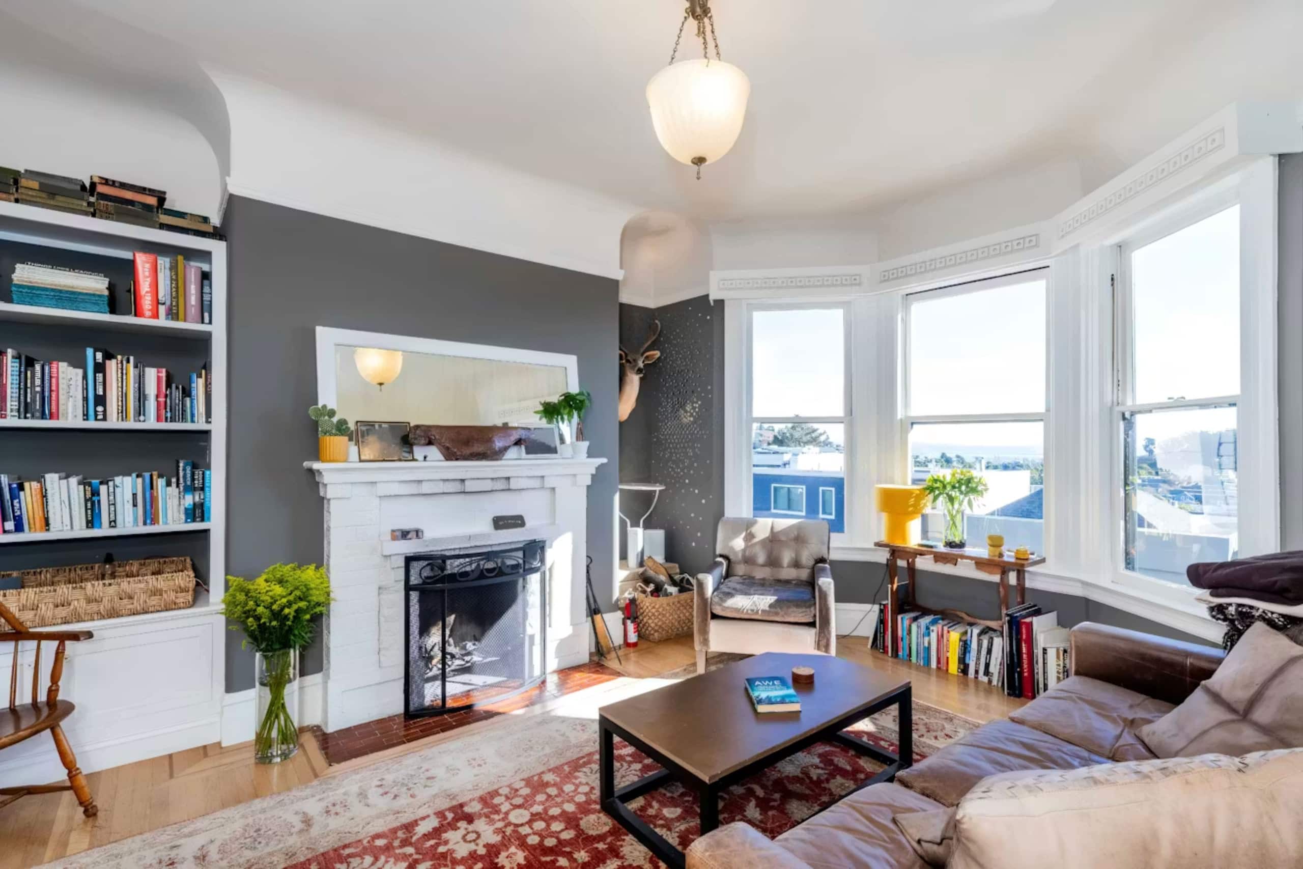 Home in San Francisco · ★5.0 · 2 bedrooms · 2 beds · 2 baths - Image 1