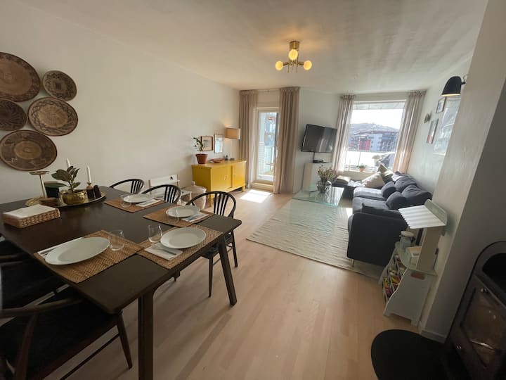 Entire Cozy Home With Free Parking, Balcony! - Bergen