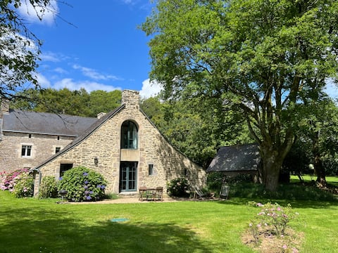 Lovely Guest House with pool