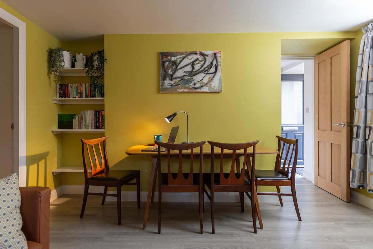 Successful Airbnb property: Stylish Flat Near Botanical Gardens in Leafy S10 in Sheffield