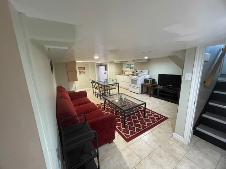 One Bedroom Basement Unit With Wifi - Mississauga