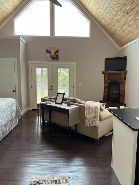 Top performing Airbnb: Basecamp cabin for two in Brevard