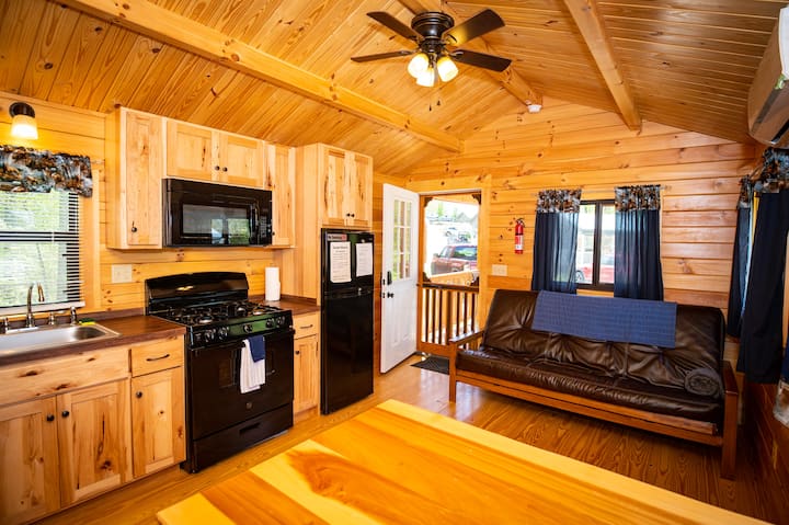 123 - Yellowleg - Log Cabin - Logan, OH
