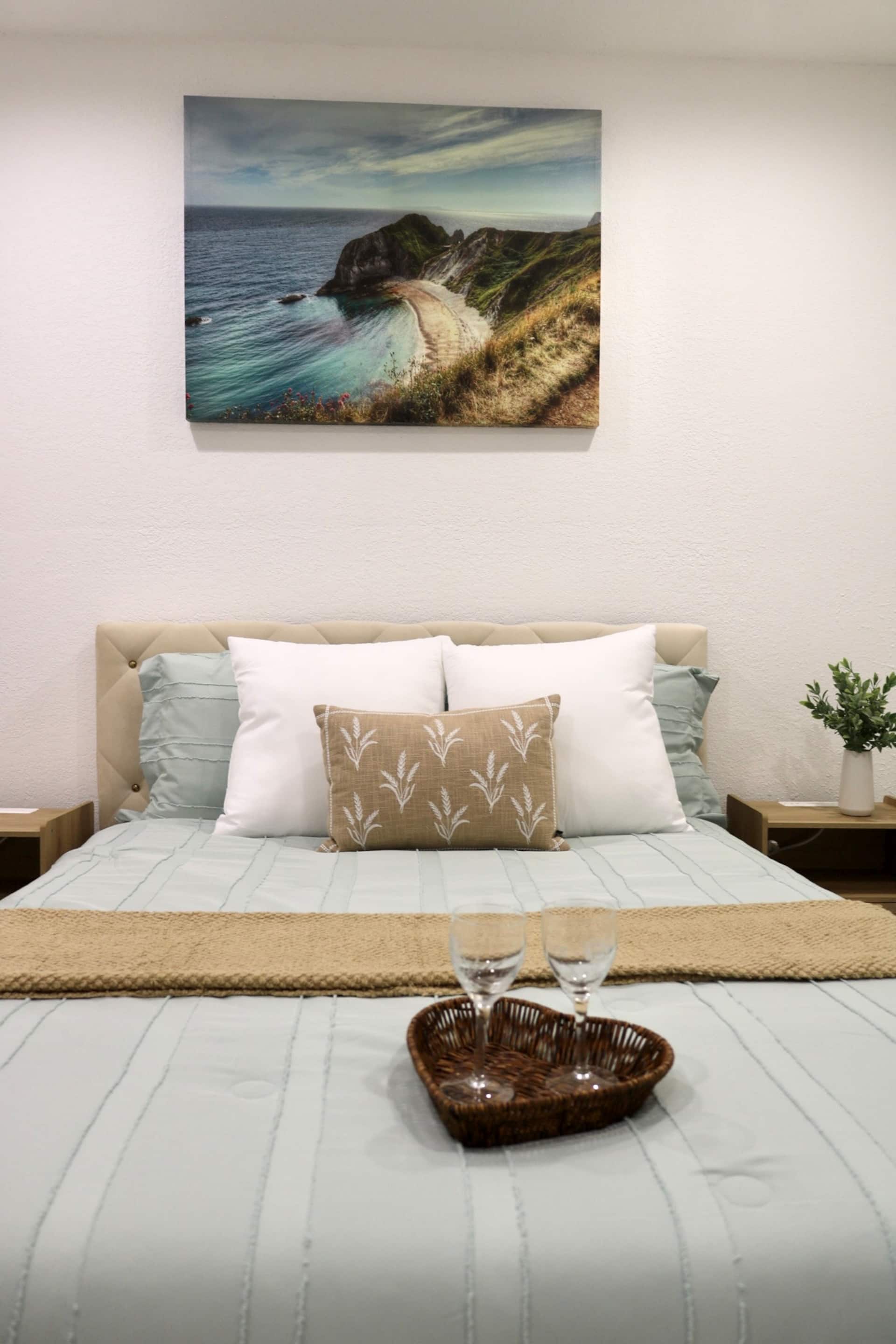 Coastal Haven Casita | pvt suite | pet friendly
