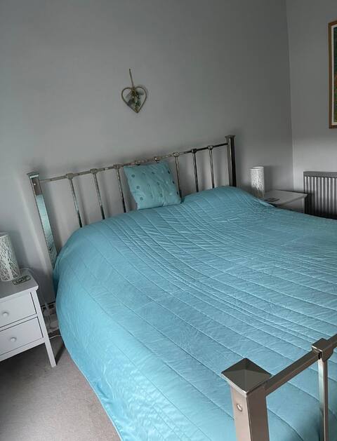 Tastefully, renovated cottage with bed settee.