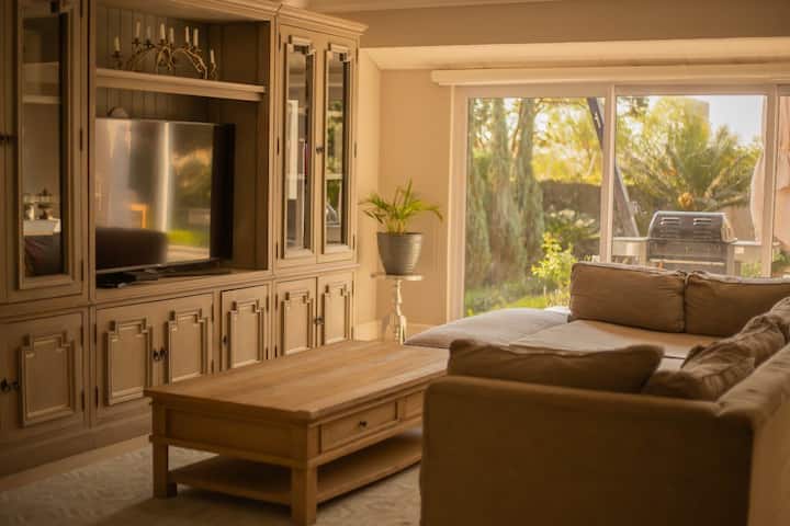 Complete 3-bedroom Family Home, With Pool - Pretoria