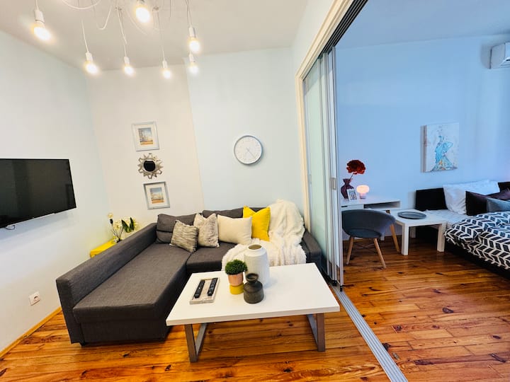 Off Vitosha Boulevard Exquisite Design 3 Large Bed - Bulgária